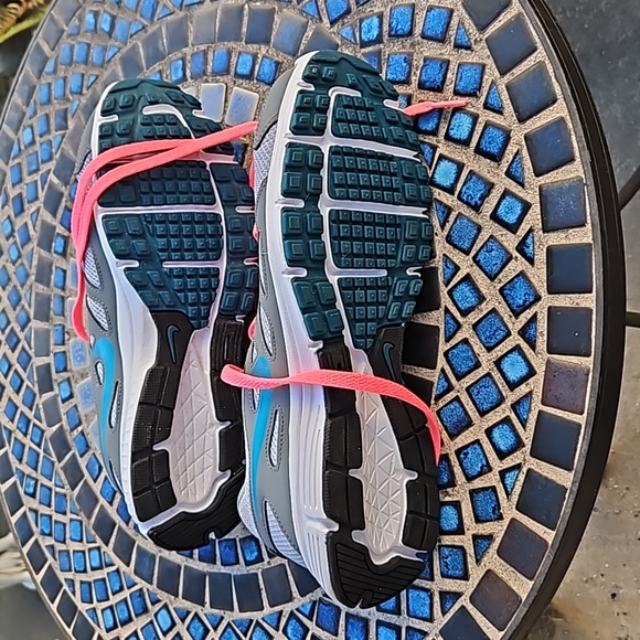 Nike Revolution 2 Running Shoes Breathable Cushioned Soles Grey/Turquoise W 9.5 - Picture 3 of 4